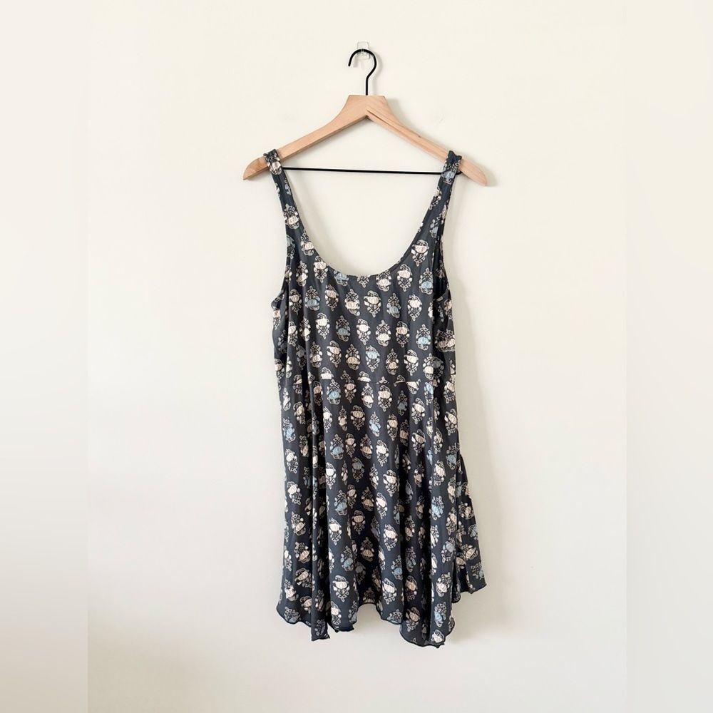 Aerie Tank Skater Swing Dress in Gray Blue Floral - Size M